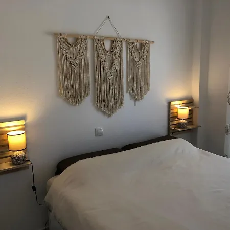 Bay Terraza24 Apartment *