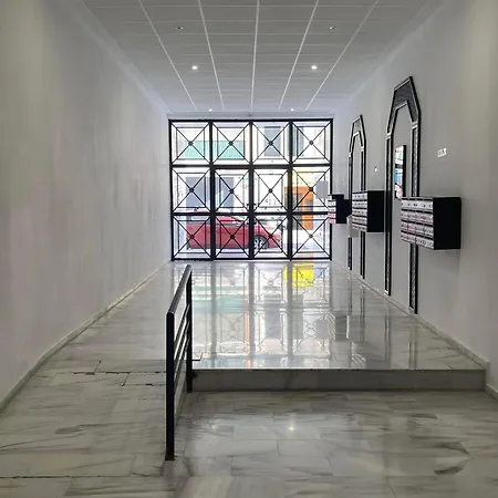 Bay Terraza24 Apartment *